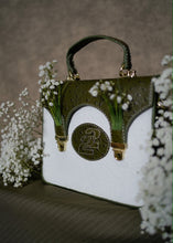 Load image into Gallery viewer, Baby's Breath Handbag
